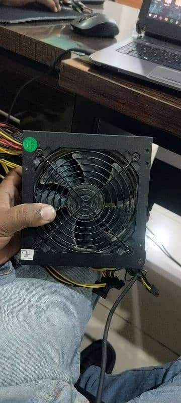 thunder 550watt PSU 1