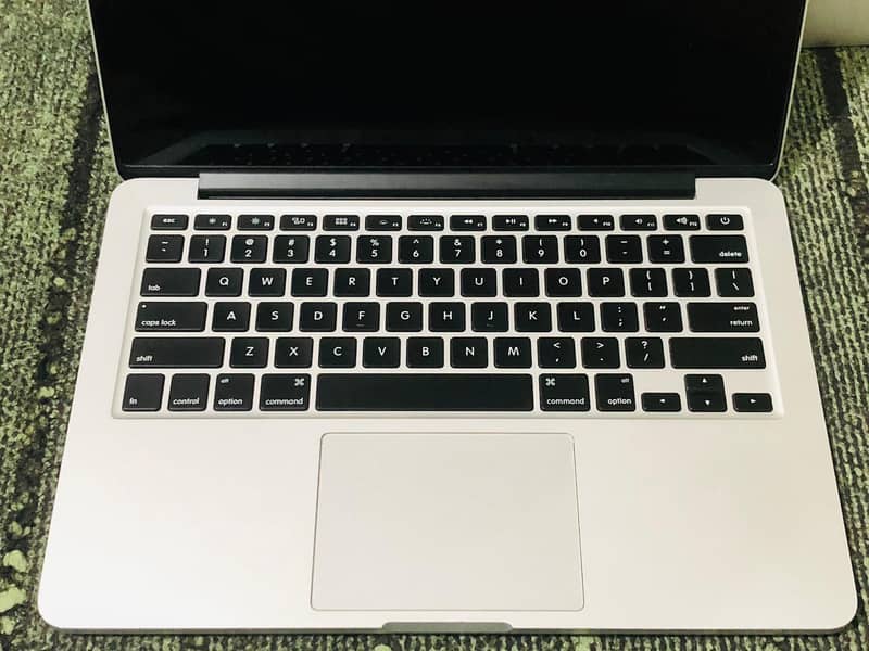 Macbook Pro 2015 13" i5 8/512 Laptop 5