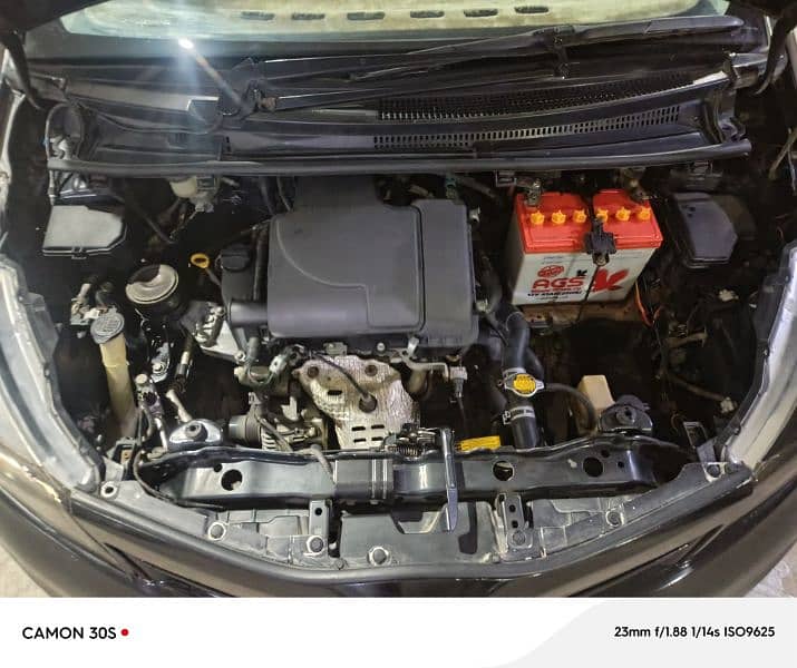 Toyota Vitz 2013/2016 clear 10by10 3