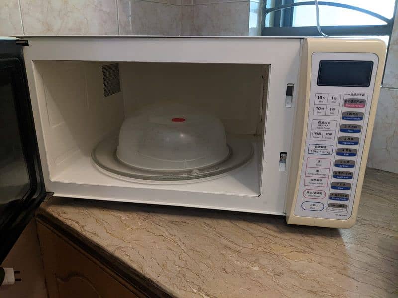 National microwave oven (Orignal Made in Japan) 1