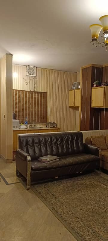 Fully Furnished 1 Bed Apparment 7