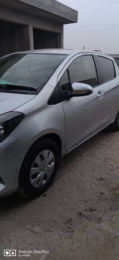 Toyota Vitz 2015