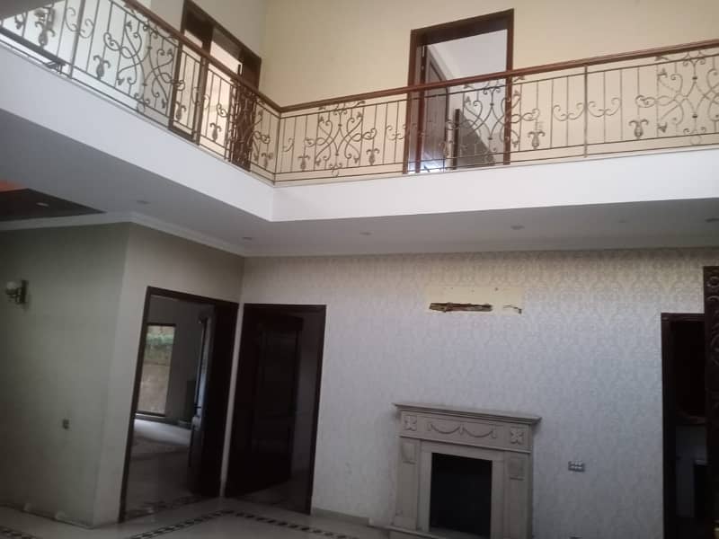 2 KANAL FULL HOUSE IS AVAILABLE FOR RENT IN DHA PHASE 2 Near Lalik Jan Chowk 2