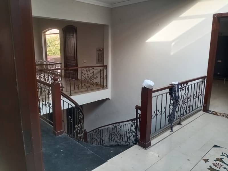 2 KANAL FULL HOUSE IS AVAILABLE FOR RENT IN DHA PHASE 2 Near Lalik Jan Chowk 24