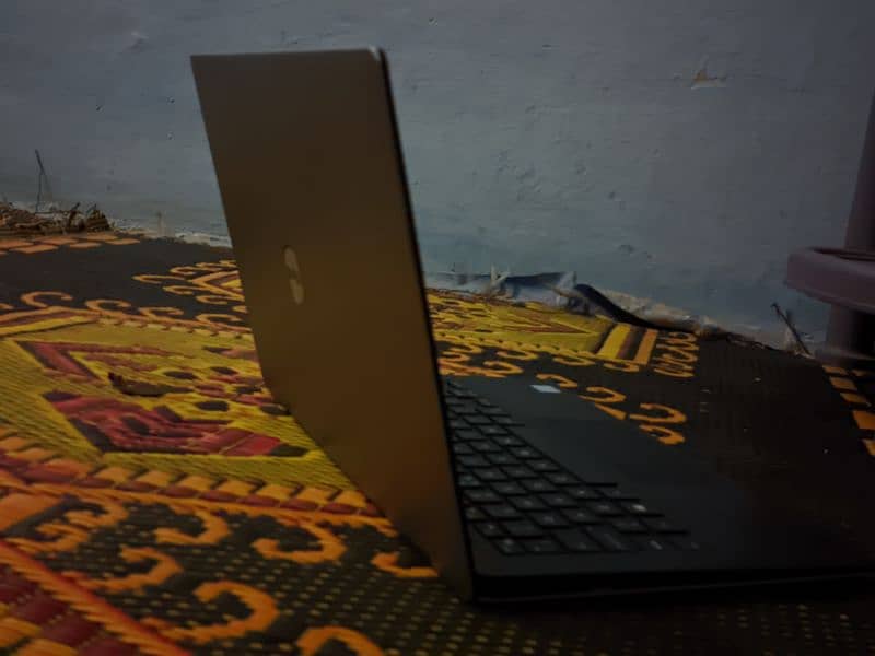 Dell xps 13 core i5 8th gen 8gb 256gb ssd used condition 10 by 10 2