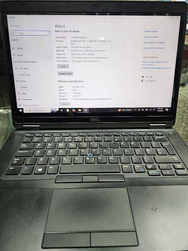 Dell latitude E5470 i5 6th Gen touch&type 1