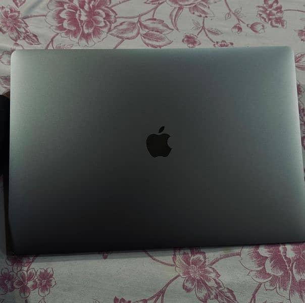 MacBook Pro 16" 2019 3