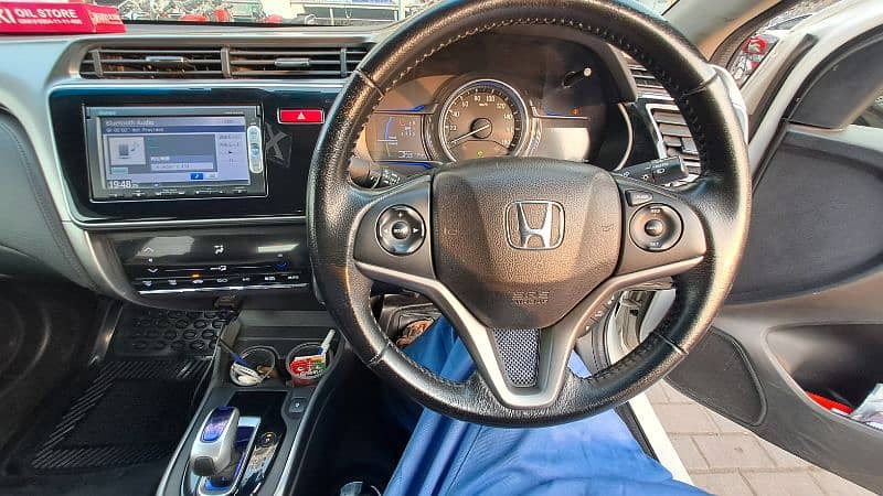 Honda Grace Hybrid 2015 3