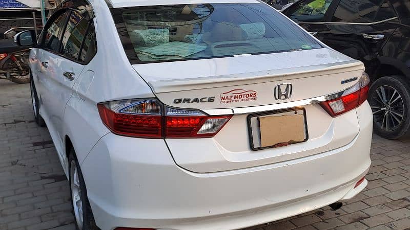 Honda Grace Hybrid 2015 8