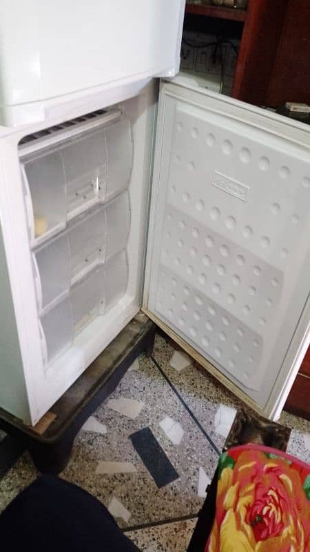 BEKO FRIDGE 2