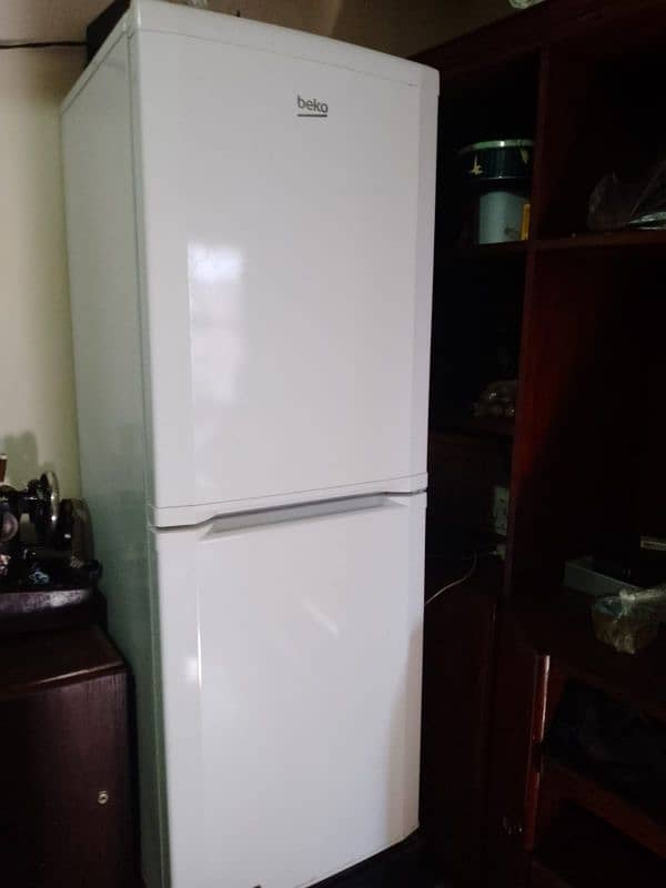 BEKO FRIDGE 4