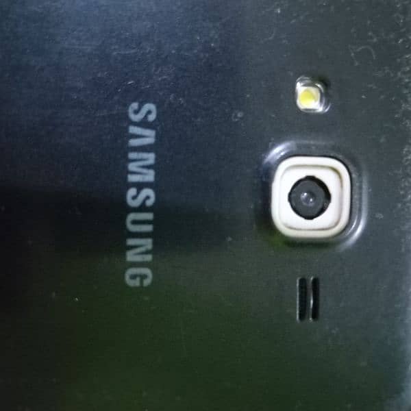 Samsung J7 for sale 4