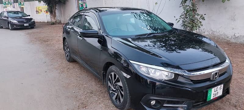 Honda Civic Oriel 2018 3