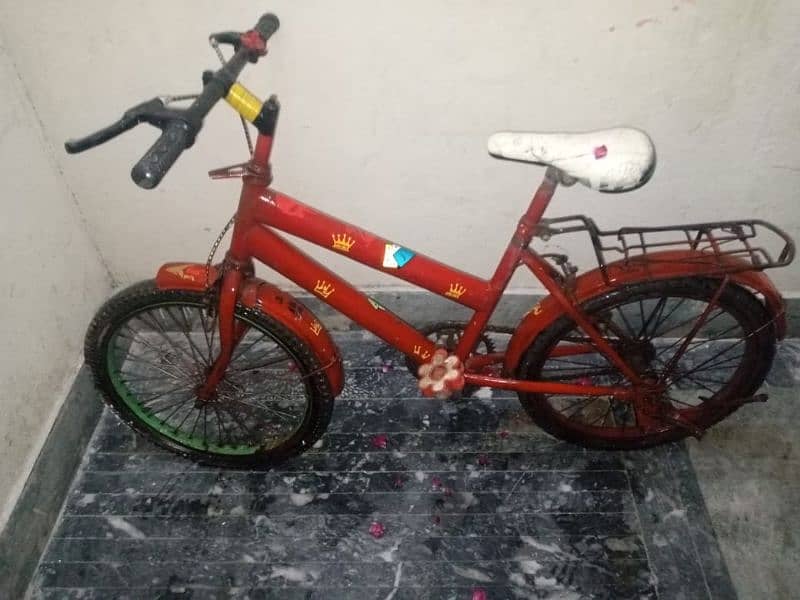 bicycle for sale rs only 5500 /Choti cycle 5000urgent sale fix price 2