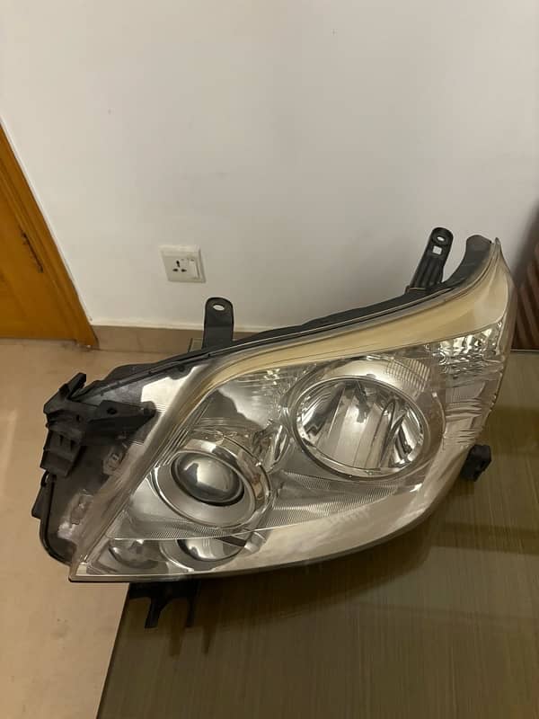 ORIGINAL TOYOTA PRADO HEADLIGHTS 1