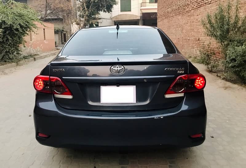 Toyota Corolla GLI 2013 3