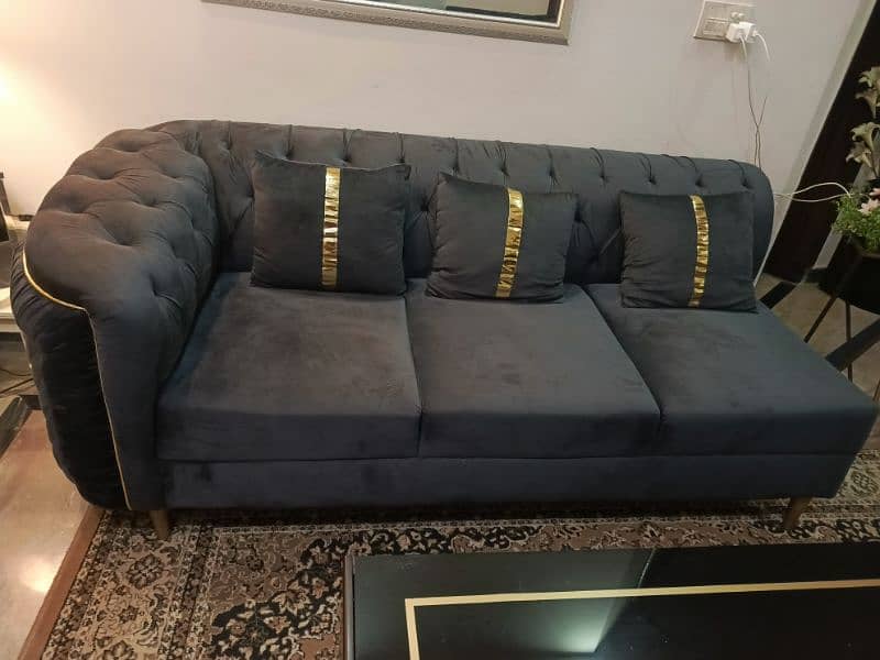 L shape sofa for urgent sale 1