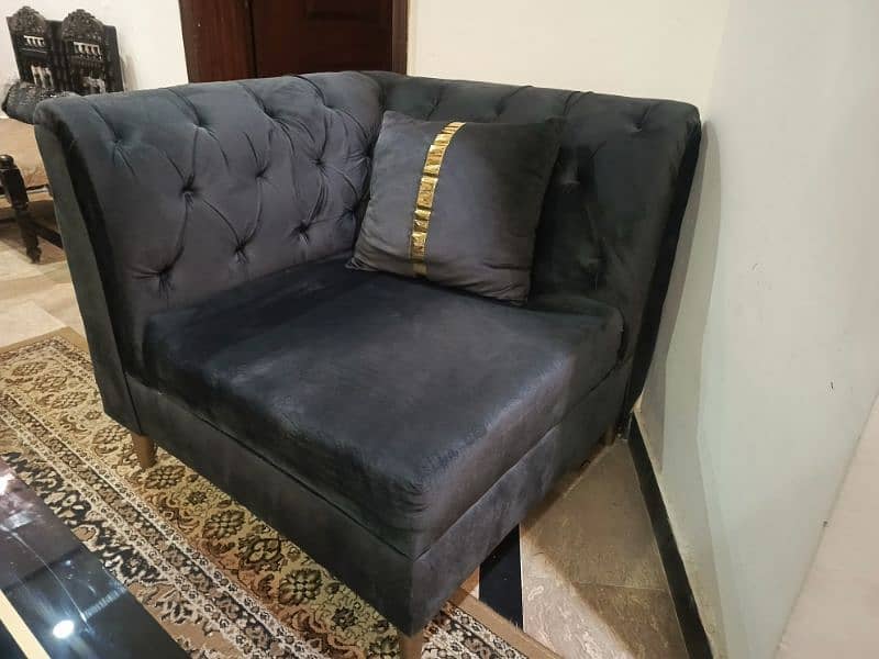 L shape sofa for urgent sale 2