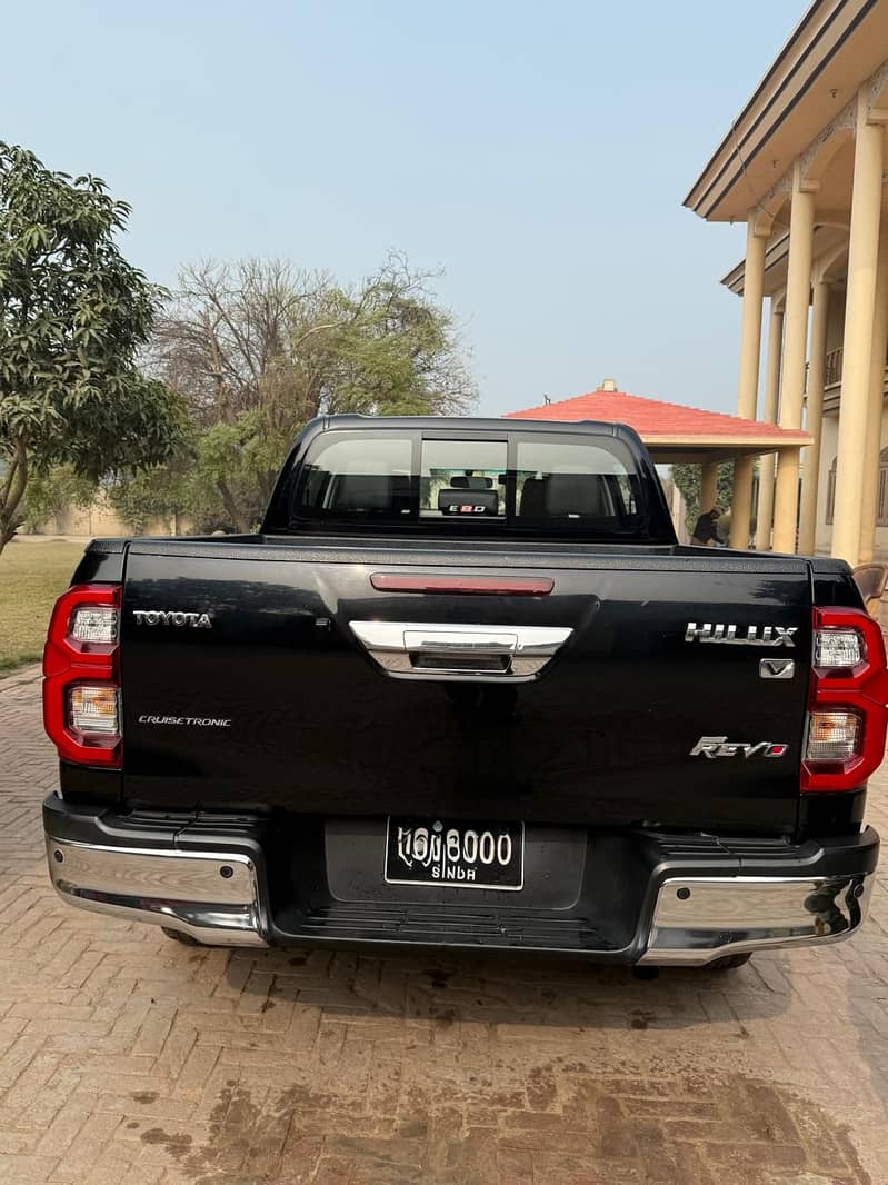 Toyota Hilux Revo V Automatic 2.8 2022 7