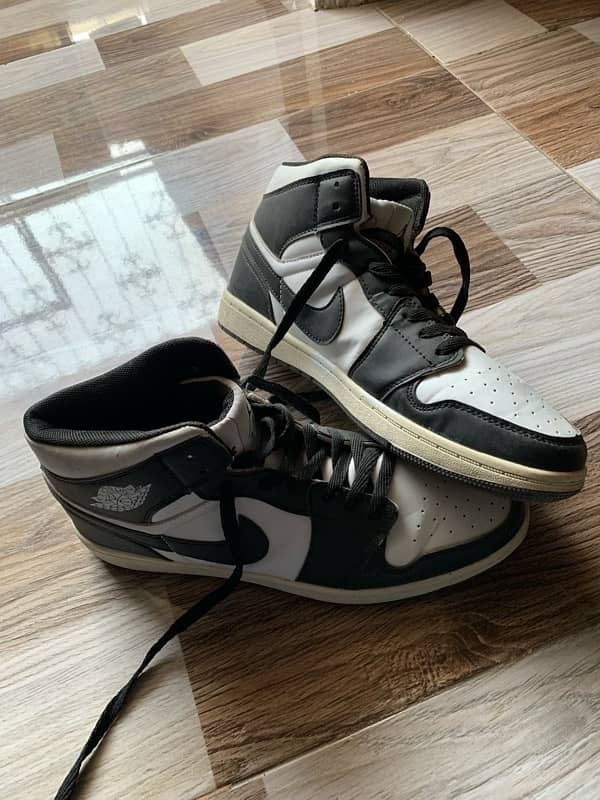 Air Jordan 1 High Pandas 0