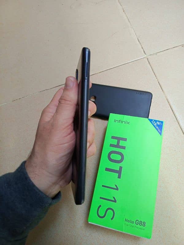 Infinix hot 11s 4/128 for sale 1