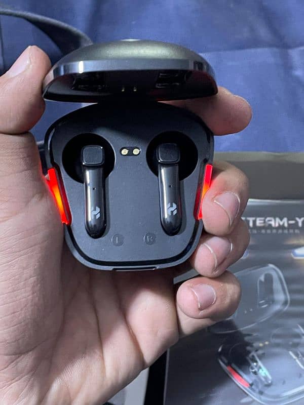 Steam Y airpods 2