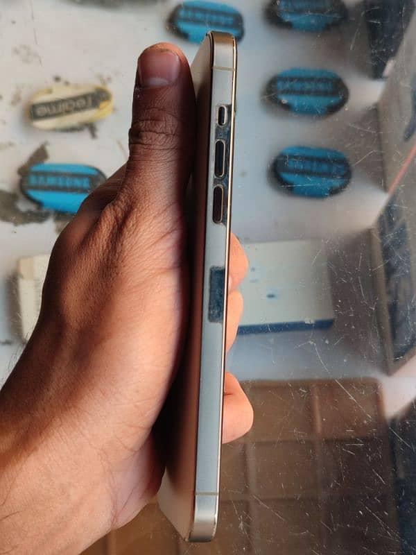 iphone 14pro max non pta 7