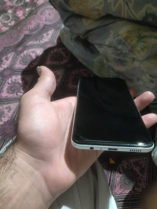 Samsung A04s condition 10/10 ha sab okay ha 1