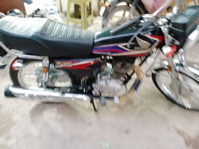 Honda 125 HYD number like Zero Meter 3