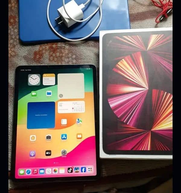 Apple iPad Pro M1 Chip 128GB My wahtsapp Number 0328/9441238 0