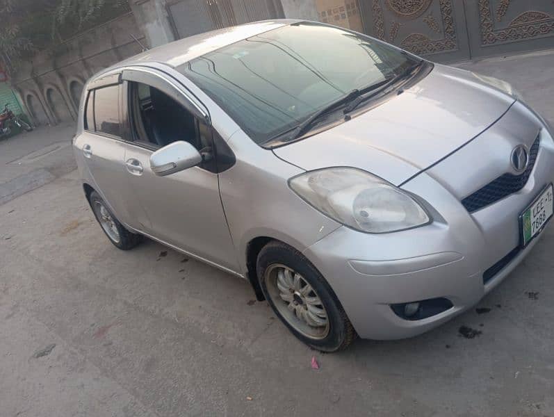 Toyota Vitz 2012 3