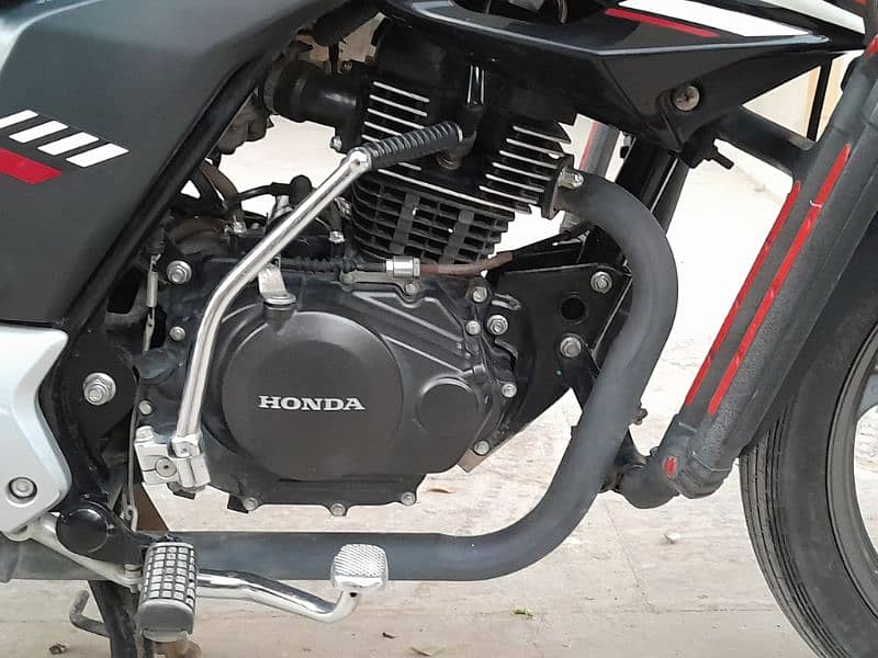 Honda CB 150F 2024 for sale 9