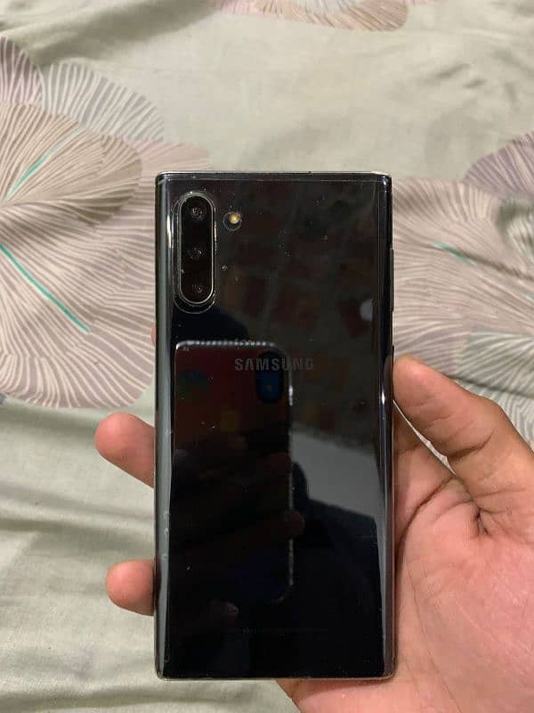 am selling samsung note 10 5g 2