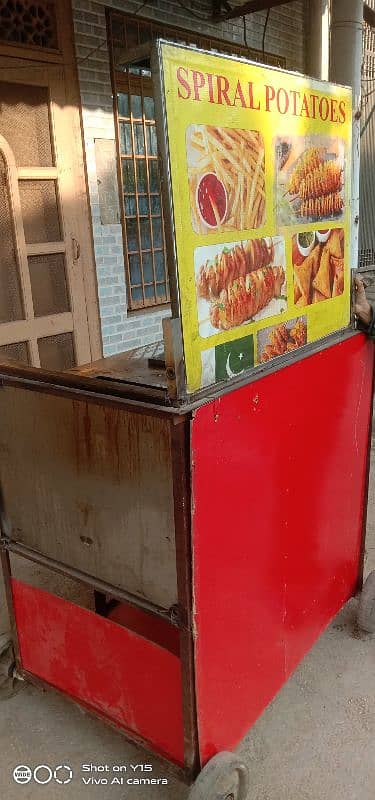 chips fryer witn moveable cort 10