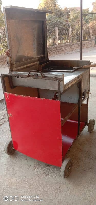 chips fryer witn moveable cort 12