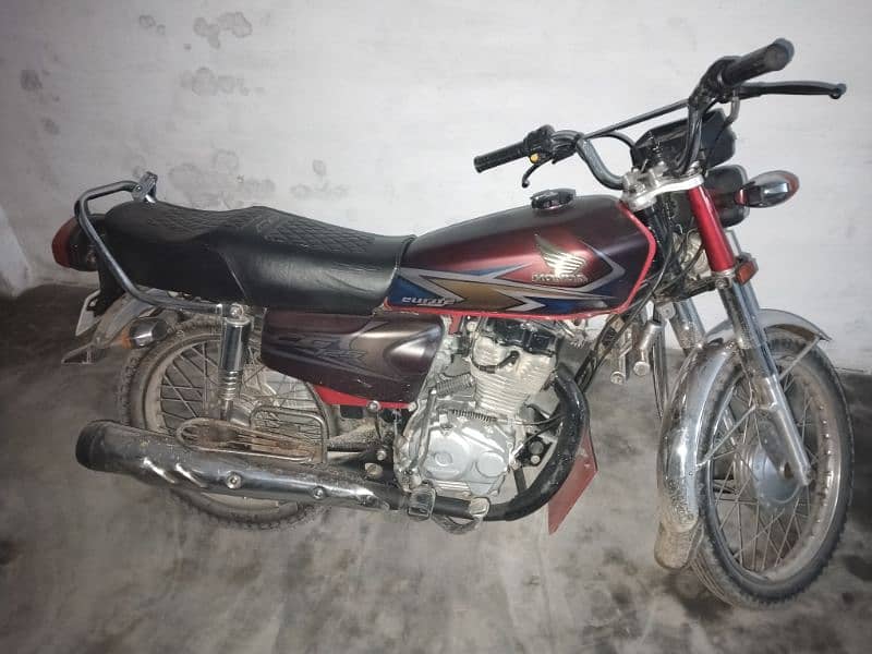 Honda CG 125 2020 model in genuine condition 0