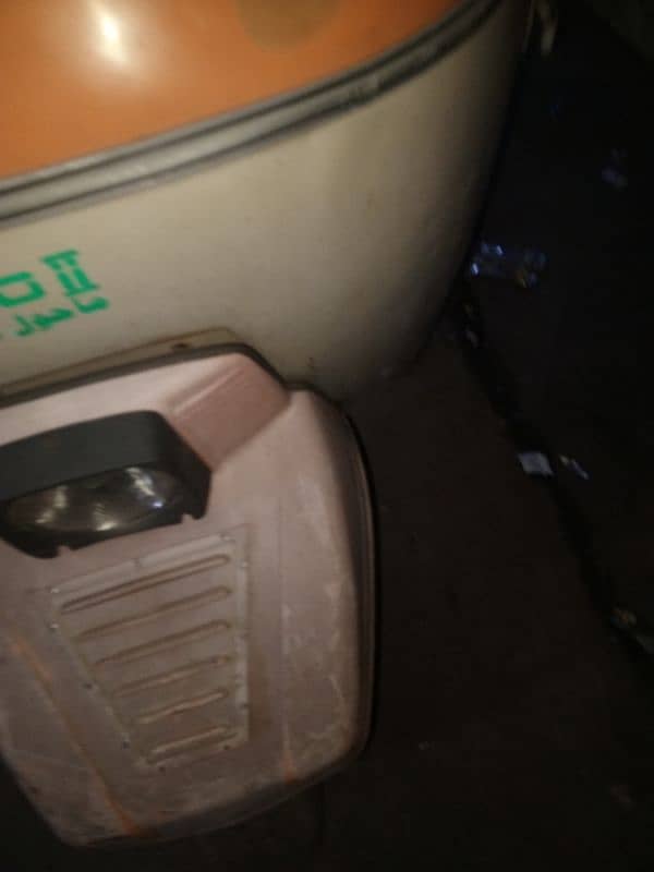 good condition Siwa rickshaw 0