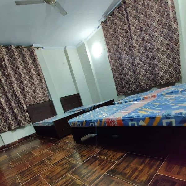 Blissful Boys And Girls  hostel Gulberg 5