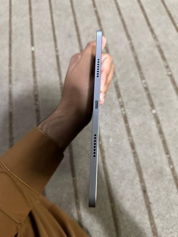 ipad pro m2 chip 128 GB 11 inch 6