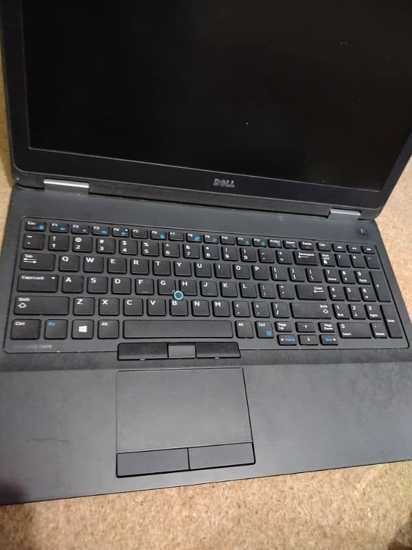 dell gaming laptop core i7 6th gen with 2gp gpu, 16gb ram, 500ssd 10