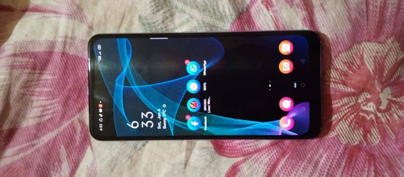 oppo Reno 2z . all okay hay 10×10 condition . ram 8 . rom 256 2