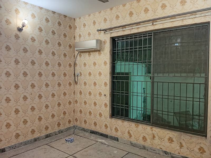 5 MARLA FULL HOUSE FOR RENT IN JOHAR TOWN 3