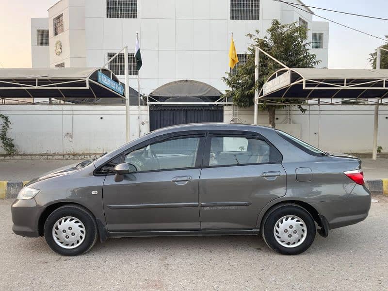 Honda City Vario 2006 btr cultus alto civic 5