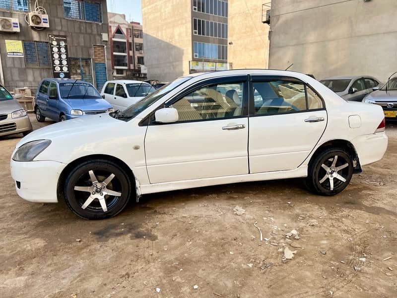 Mitsubishi Lancer Automatic 2007 Sun roof 8