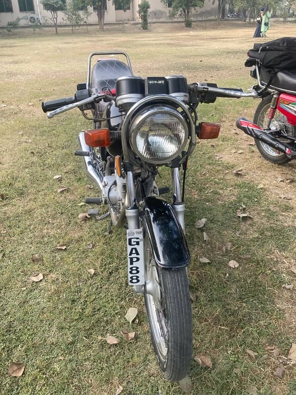 Suzuki GS 150 2013 Model in prestine condition 1