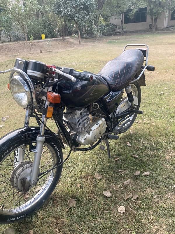 Suzuki GS 150 2013 Model in prestine condition 2