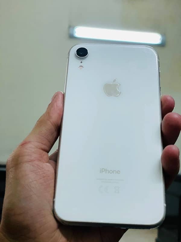 i phone xr Factory unlock 9