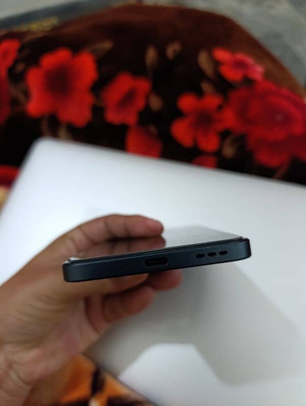 Oppo Reno 11f 7