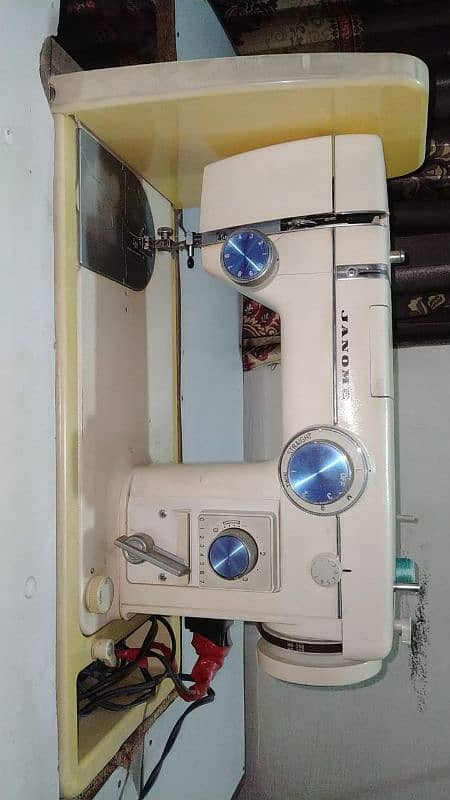 Janome sewing imroadary Machine. ORGNAL JAPAN 0