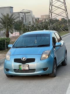 Toyota vitz 2005 import 2008